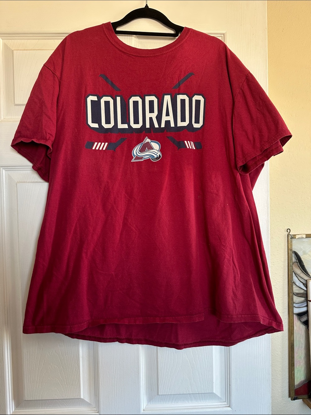 Colorado Avalanche Red Graphic Tee